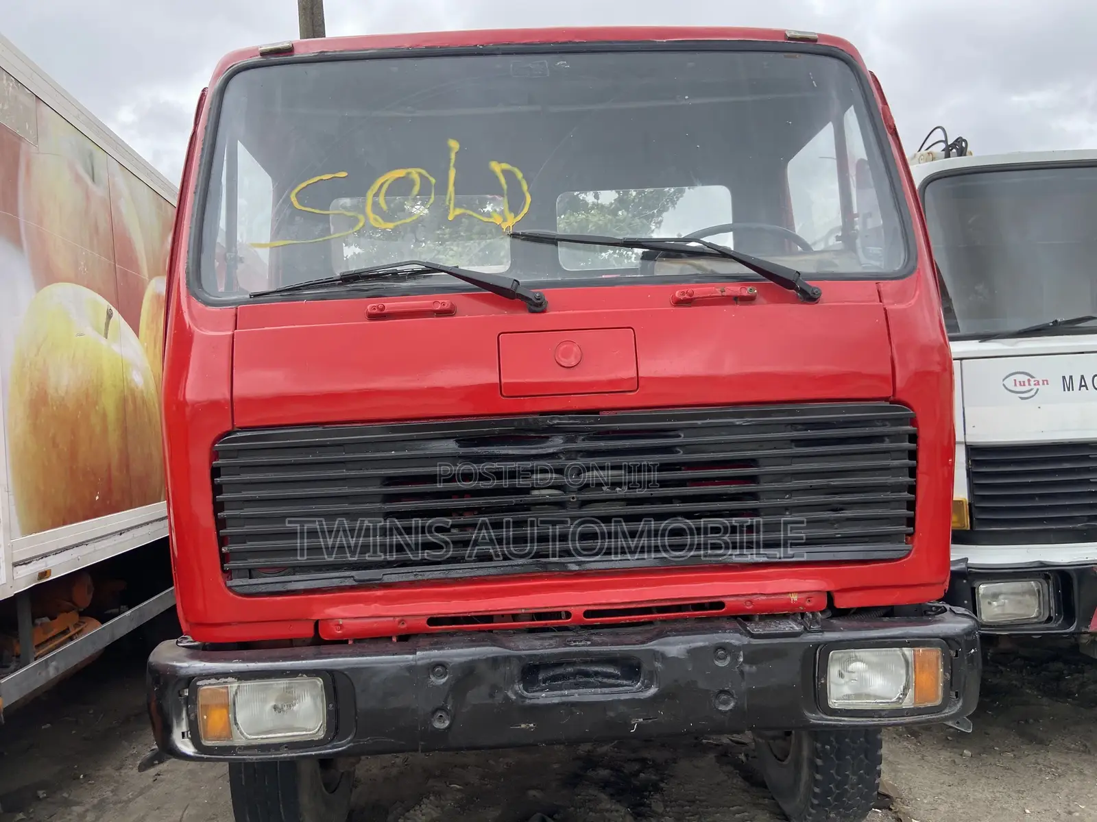 Mercedes-Benz Tipper 10bolt With Auxiliary