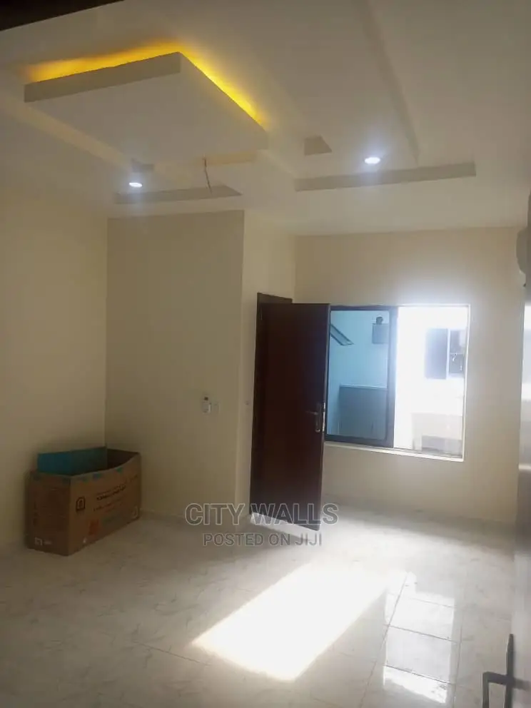 2bdrm Block of Flats in Ikate for Rent
