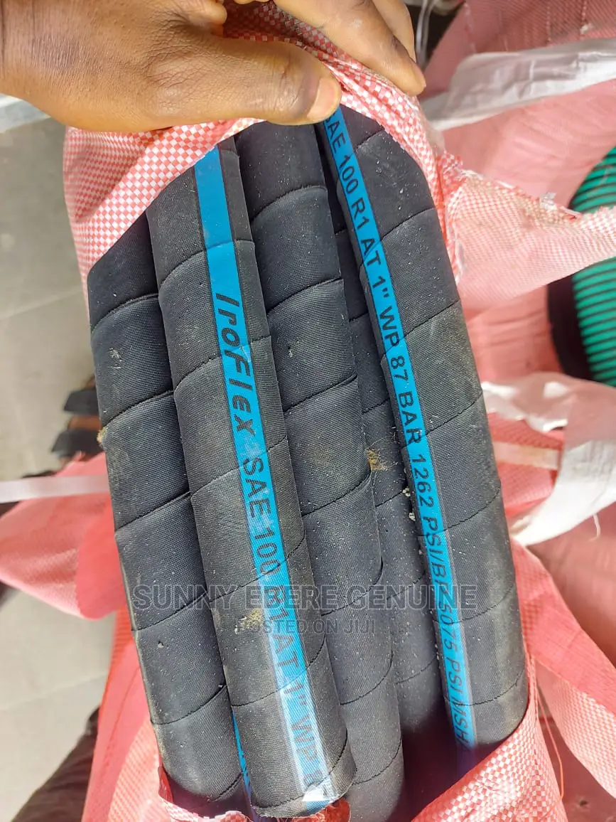 100 R2 SAE 100 R2 Steel Wire Reinforced Hydraulic Hose Pipe