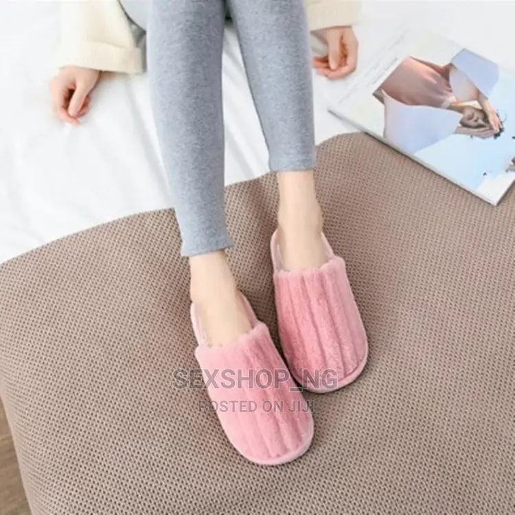 Warm Cozy Unisex Slippers Fuzzy Indoor Warm Cuddly Wear