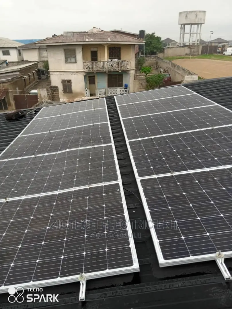 5kva Inverter 4 220ah Battery 8 300w Solar Panels