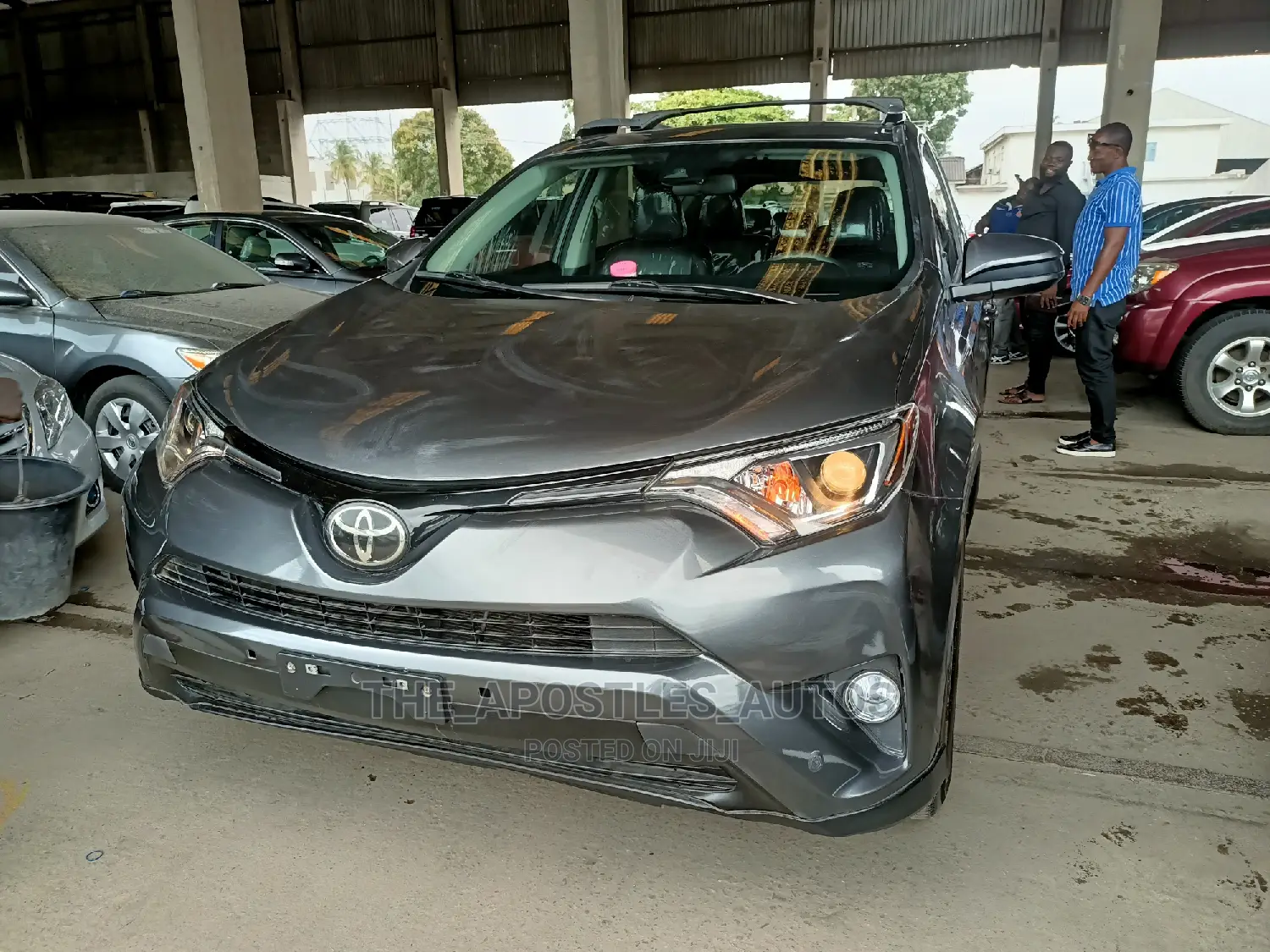 Toyota RAV4 LE FWD (2.5L 4cyl 6A) 2017 Gray