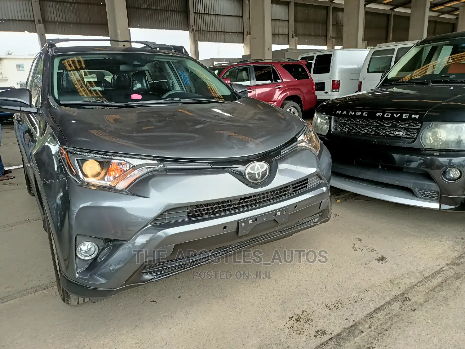 Toyota RAV4 LE FWD (2.5L 4cyl 6A) 2017 Gray