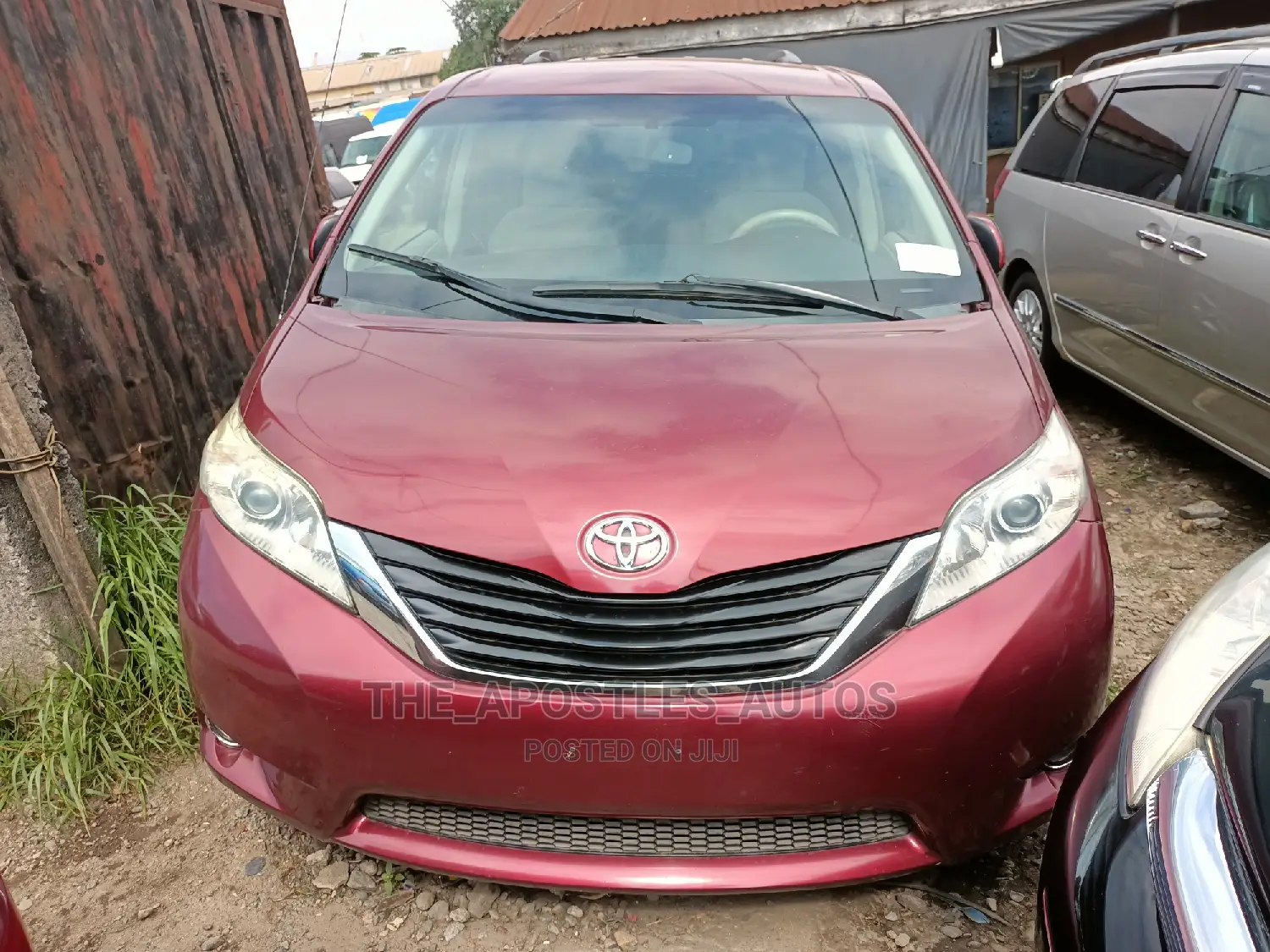 Toyota Sienna LE 7 Passenger 2011 Red