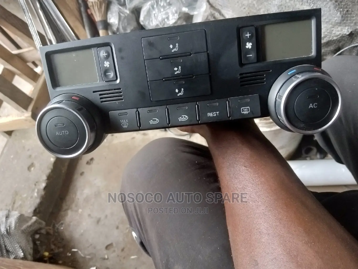 AC Switch Touareg 2010