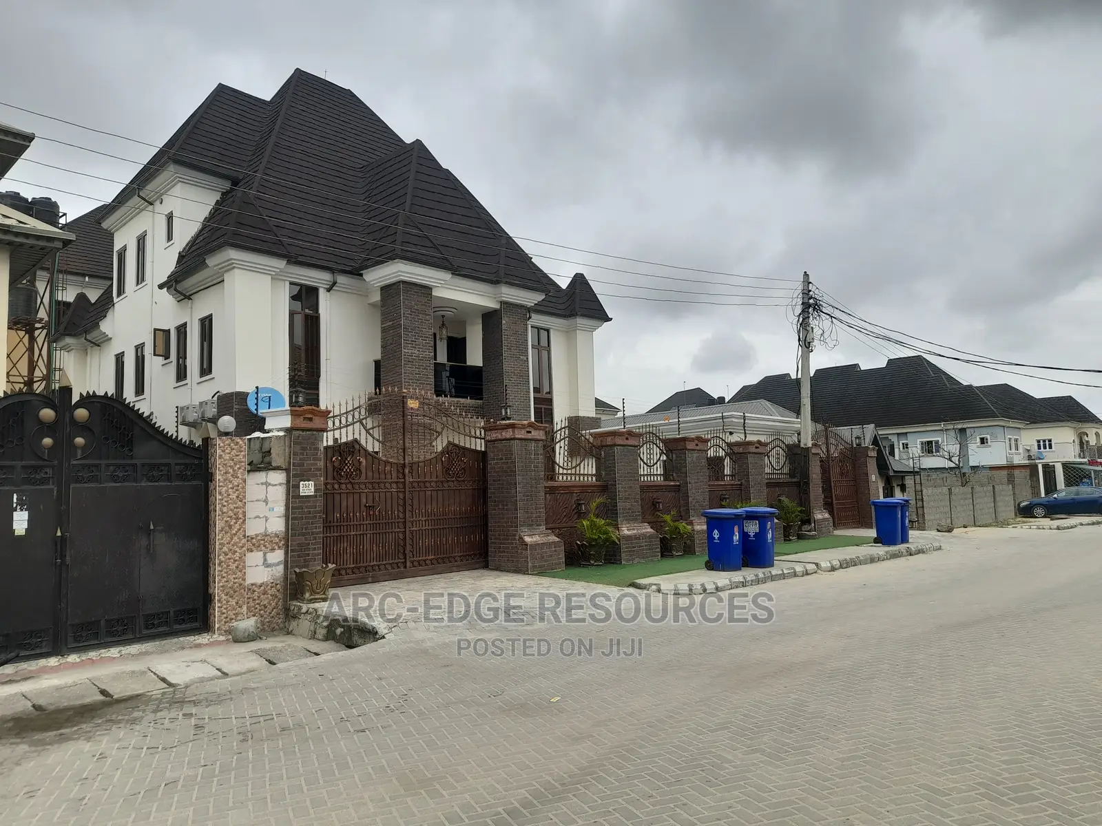 Furnished 5bdrm Duplex in Apple Junction for sale