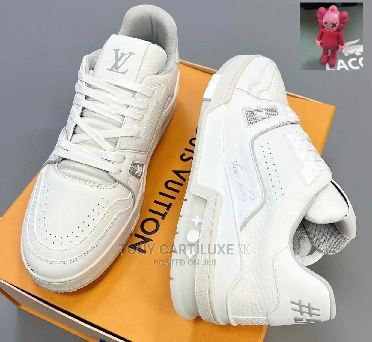 *Louis Vuitton White/Cream Trainer Sneaker