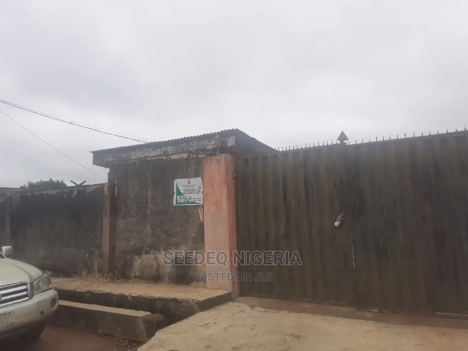 10bdrm Block of Flats in Oreyo Road, Igbogbo for sale