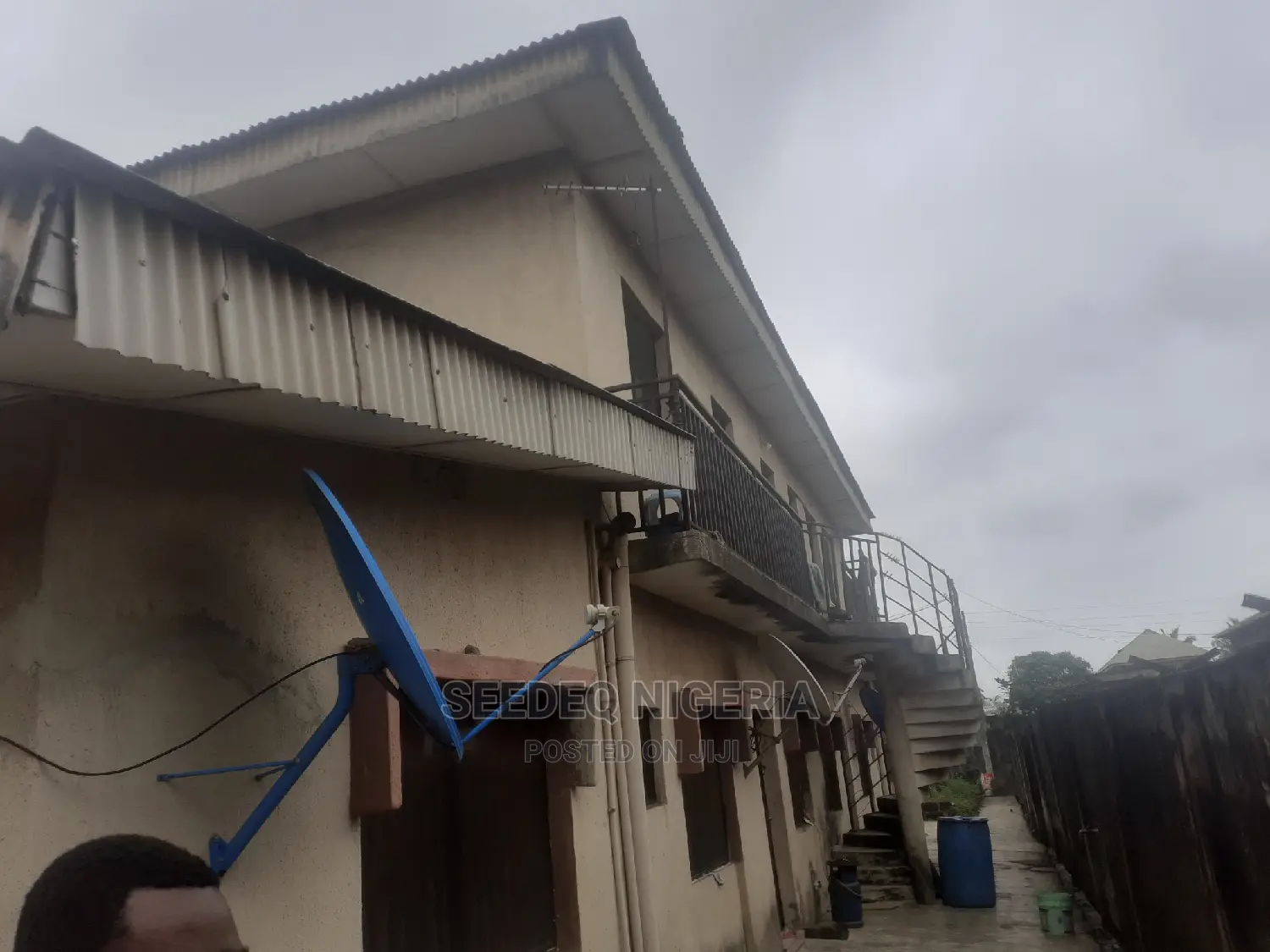 10bdrm Block of Flats in Oreyo Road, Igbogbo for sale