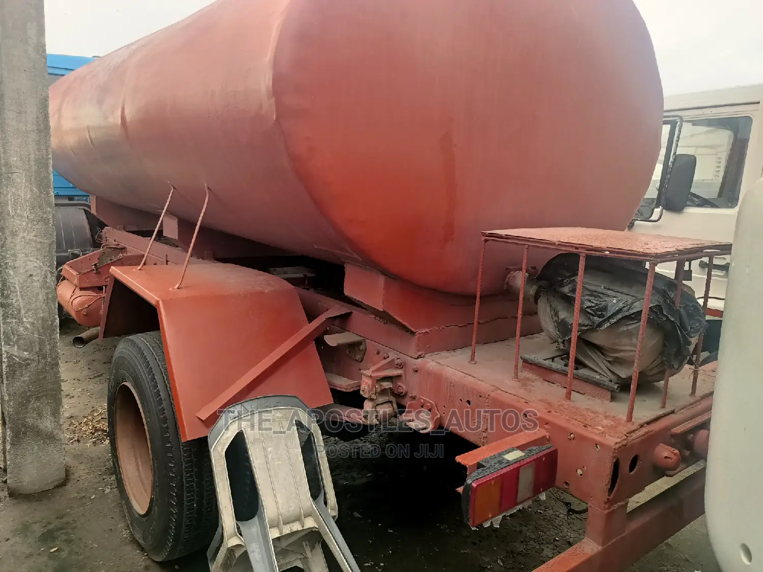 Water Tanker ( Blue)