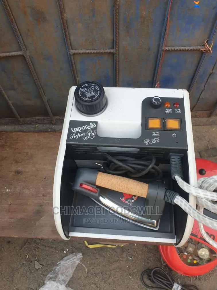 Vaporela Steam Iron