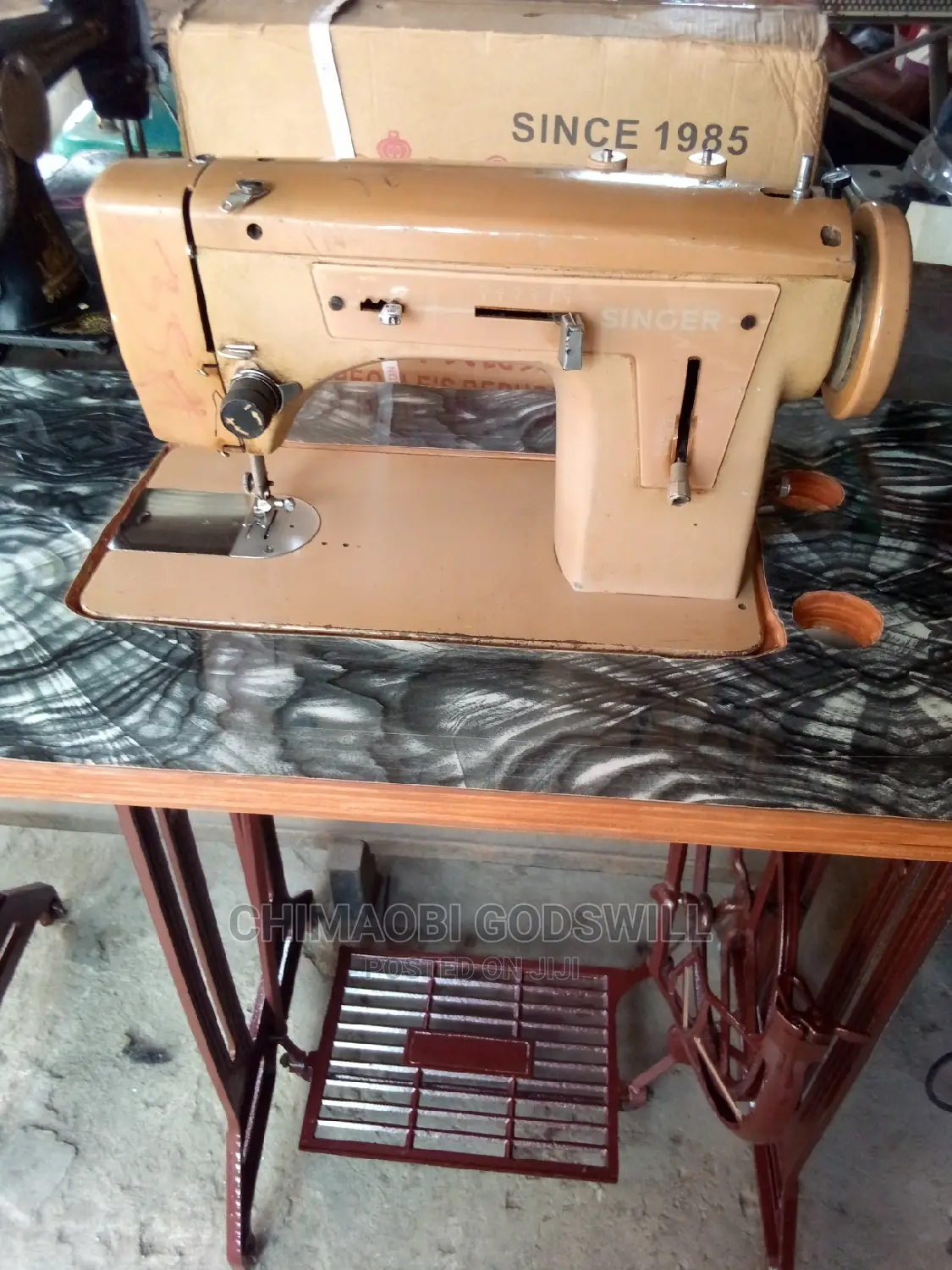 Complete Zig Zag Sewing Machin
