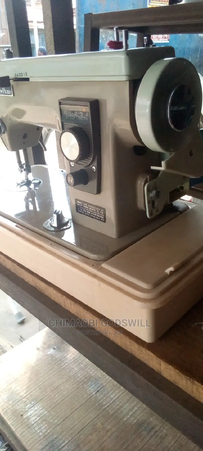 Electric Zigzag and Straight Sewing Machine