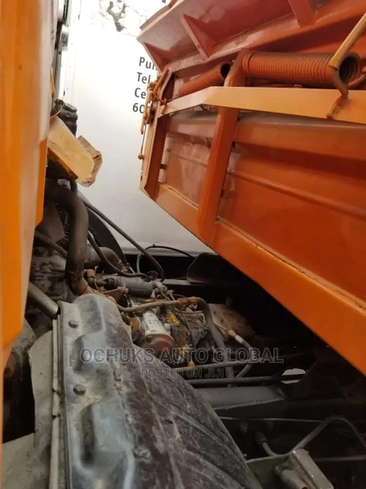 Mercedez Benz Tipper 1824 Model