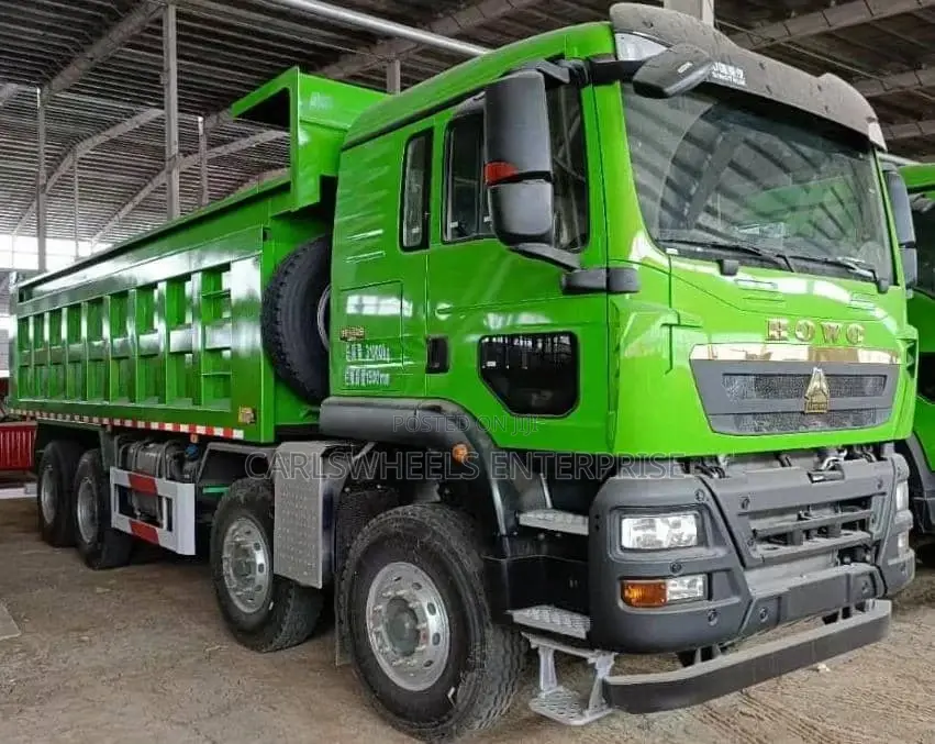 30tons Howo Brand New Tippers (Dump Trucks) 10tyres/12tyres.