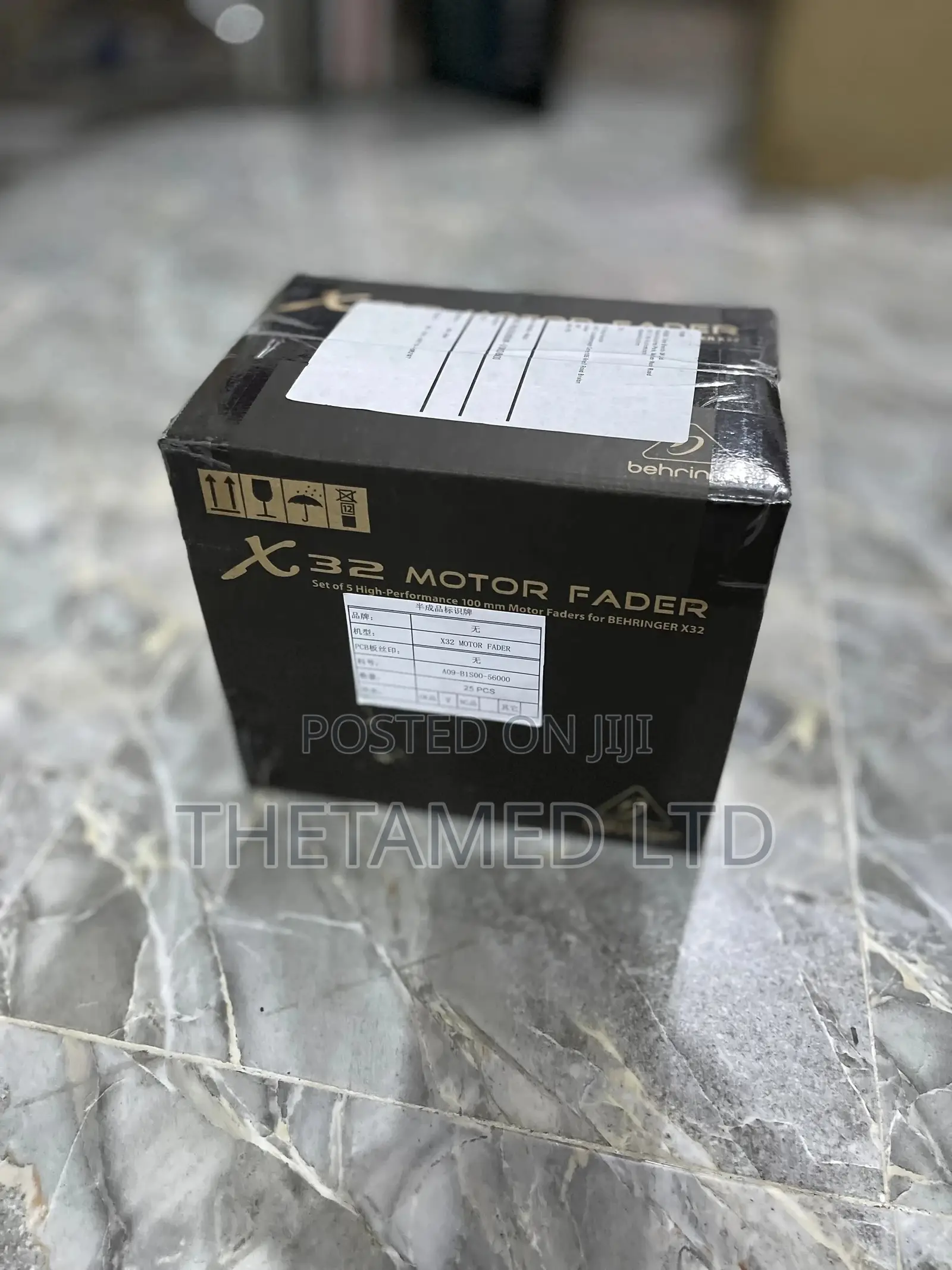 Behringer X32, X32 Compact Motorized Faders