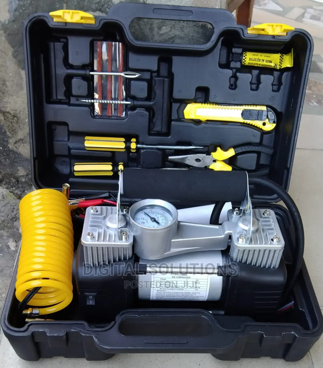 Emergency Air Compressor -Tyre Inflator for Jeep/Car Box Kit