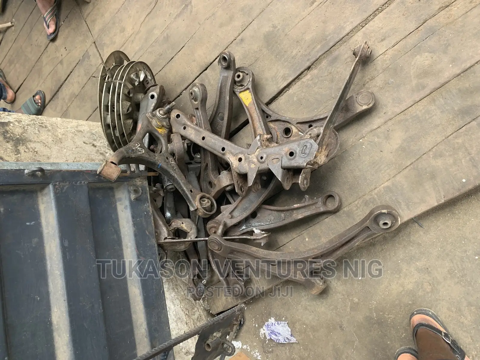 Low Arm for All Kinds of Honda Cars Available