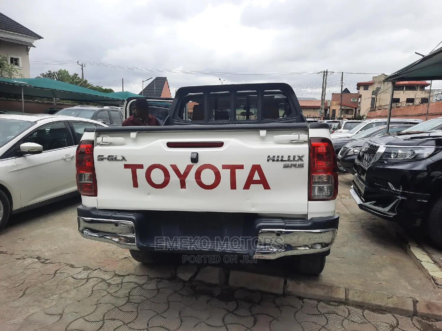 Toyota Hilux SR5 4x4 2019 White