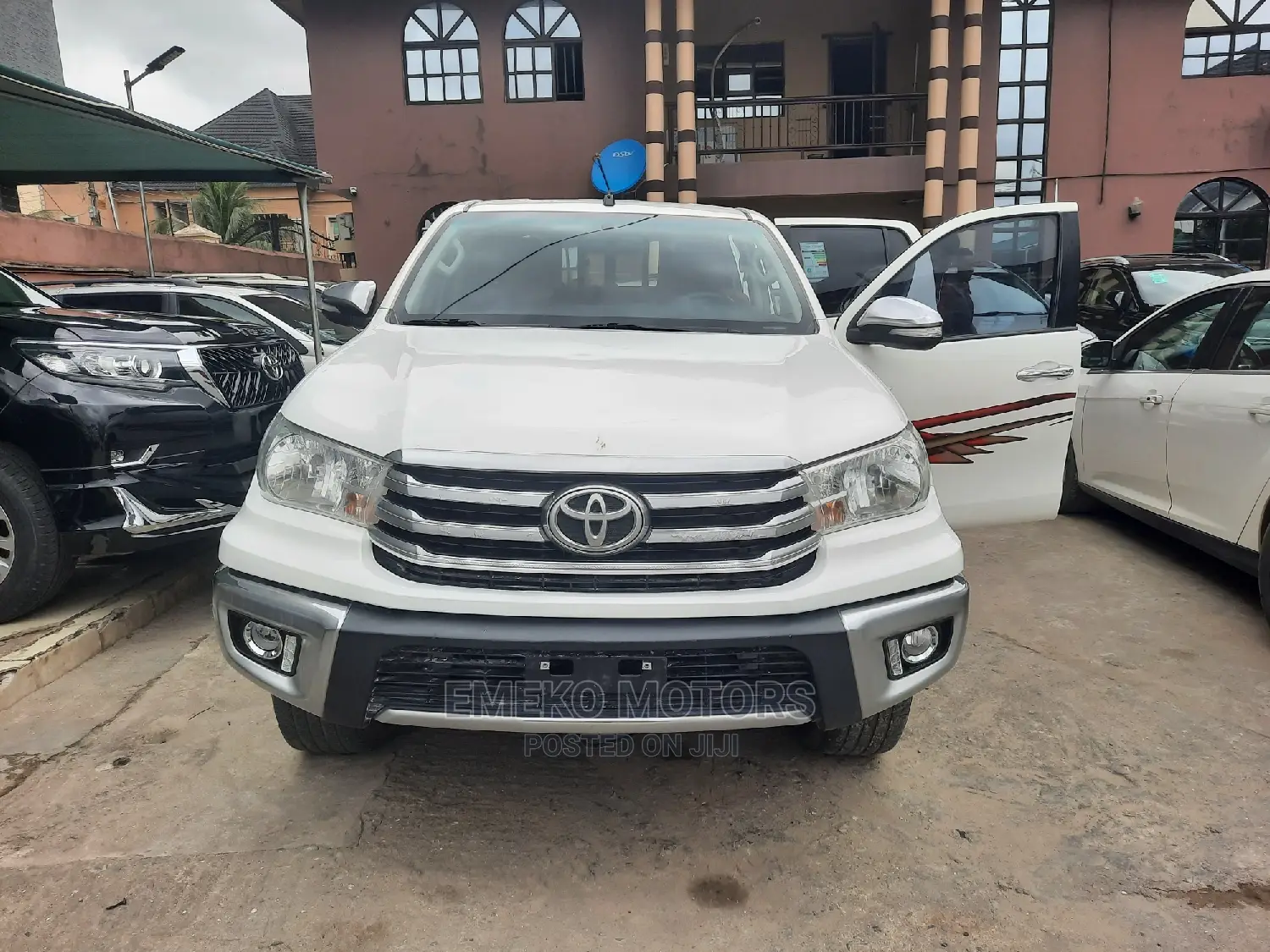 Toyota Hilux SR5 4x4 2019 White