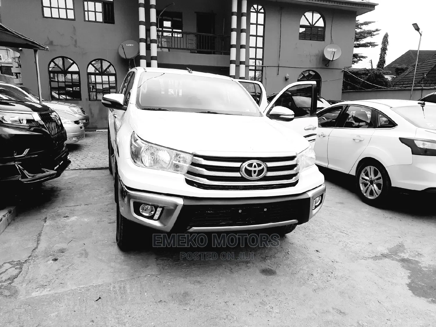 Toyota Hilux SR5 4x4 2019 White