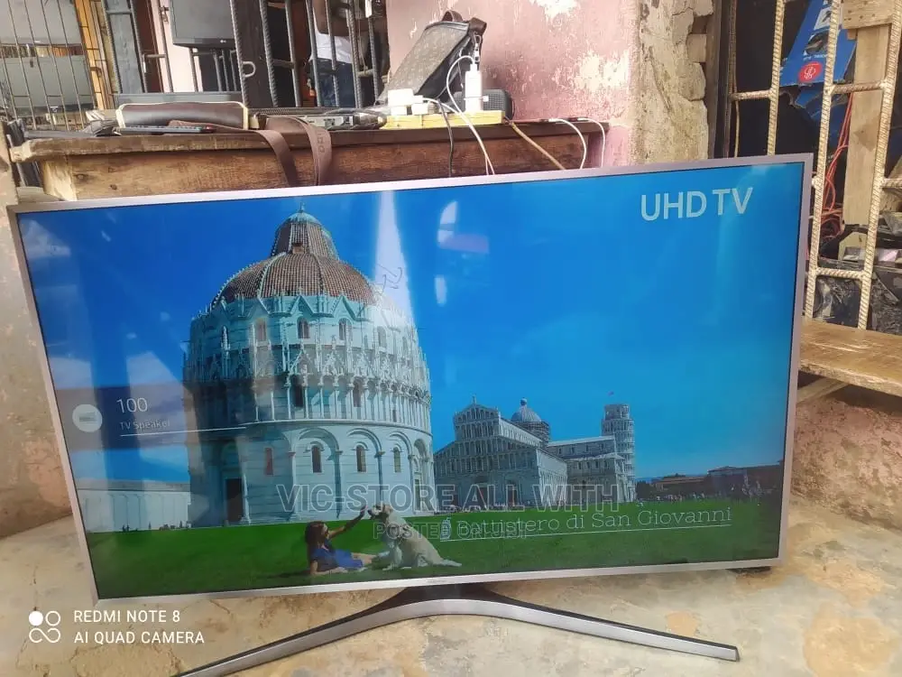Ultra UHD Smart TV
