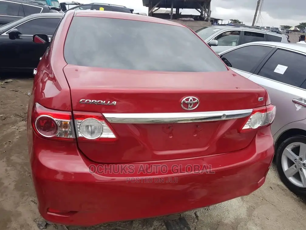 Toyota Corolla 2013 Red