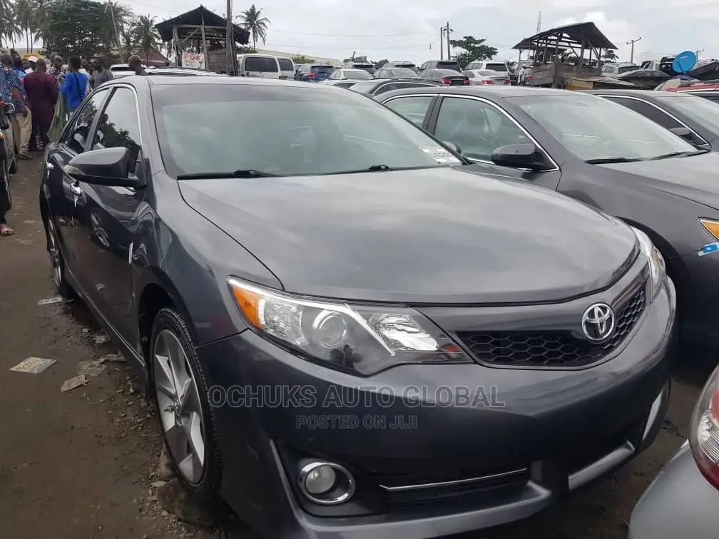 Toyota Camry 2013 Gray