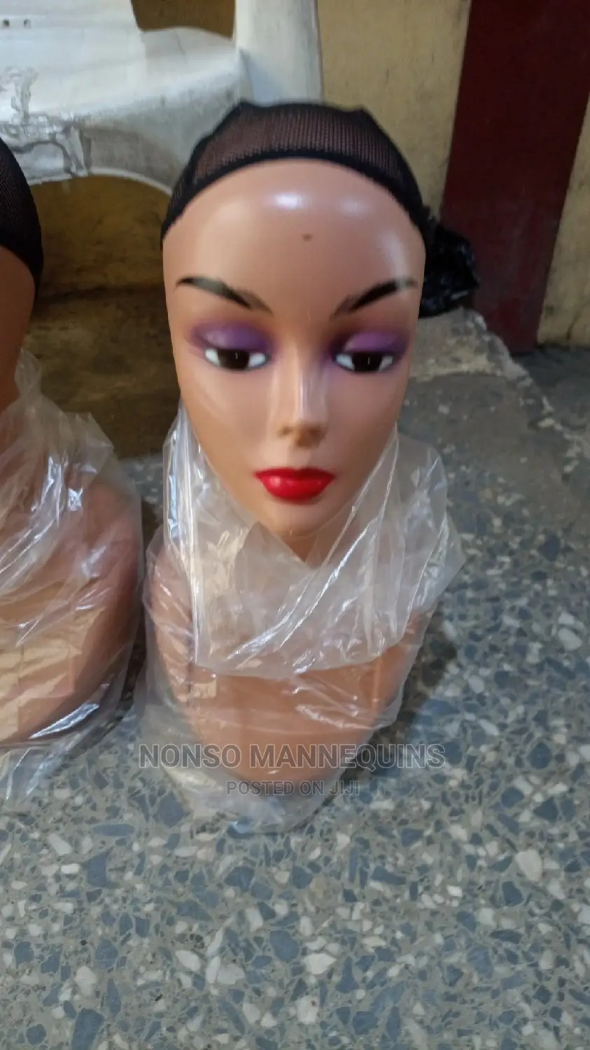 Plastic Long Mannequin Heads Display
