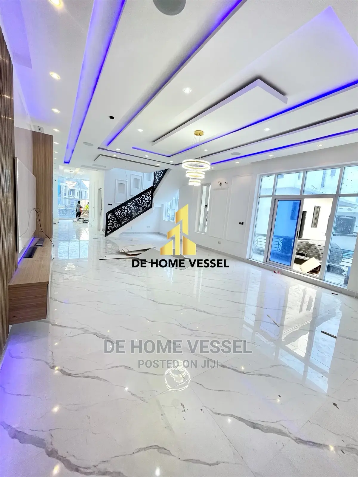 5bdrm Duplex in Osapa London for Sale