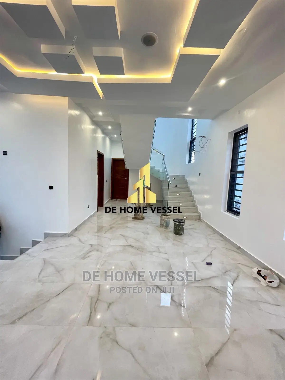 5bdrm Duplex in Osapa London for Sale