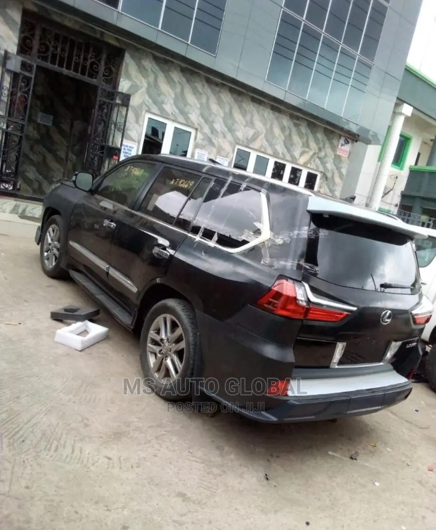 Lexus LX570 2009 Upgraded to 2021