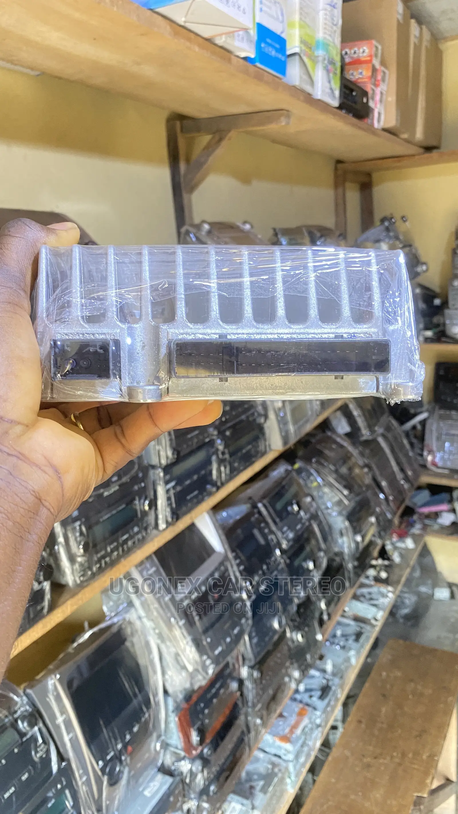 Mercedes Benz C 300 Factory Harman Kardon Amplifier