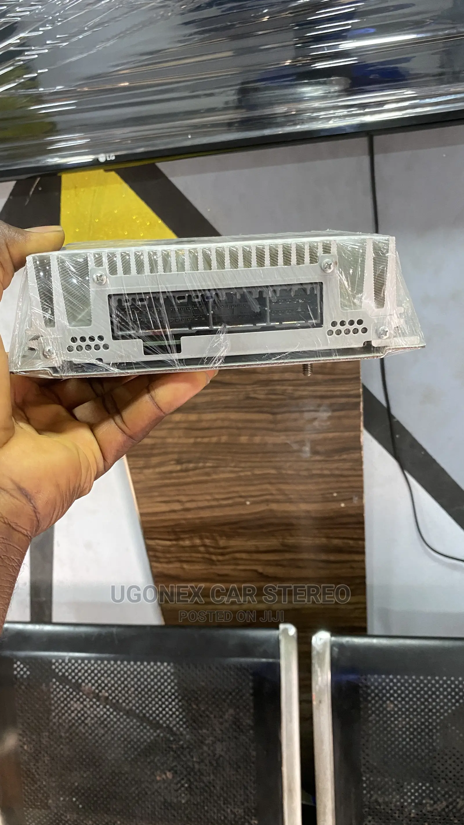 2008-13 Hyundai Sonata/Sportage JBL Amplifier