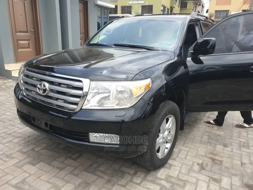 Toyota Land Cruiser 4.6 V8 GX-R 2013 Black