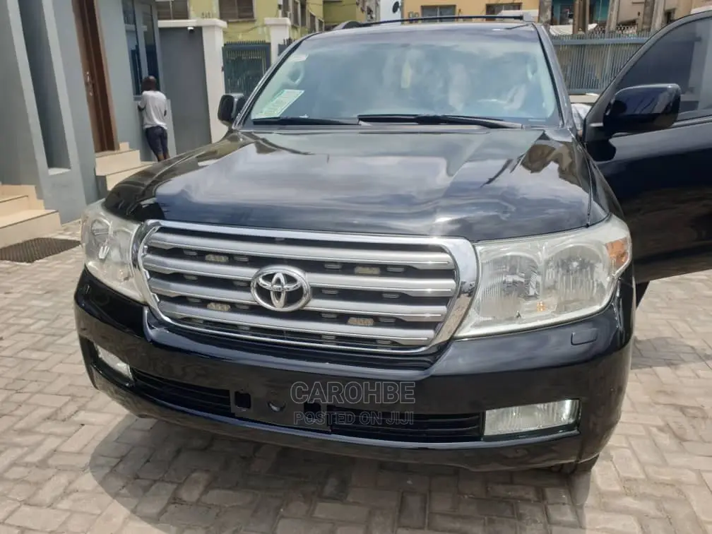 Toyota Land Cruiser 4.6 V8 GX-R 2013 Black