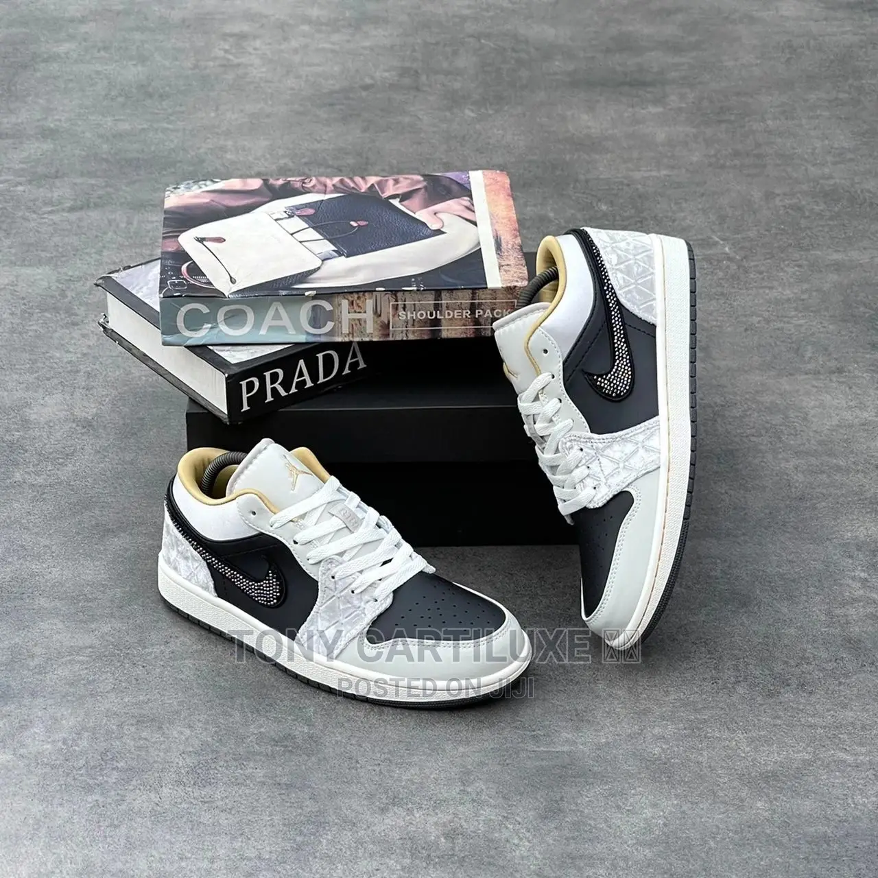 *Jordan 1 Low SE "Iridescent Beaded Swoosh