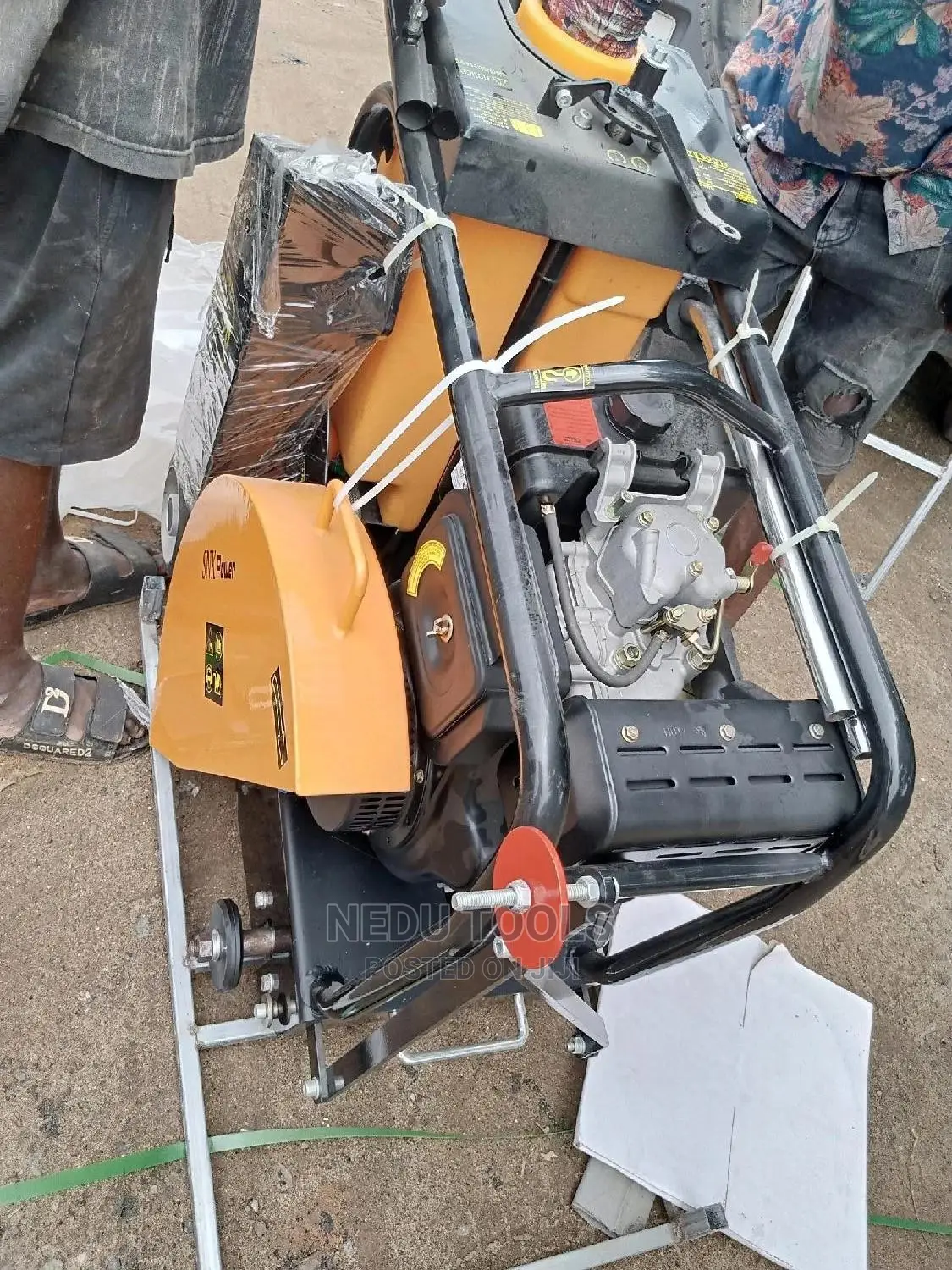 Diesel Asphalt Cutter