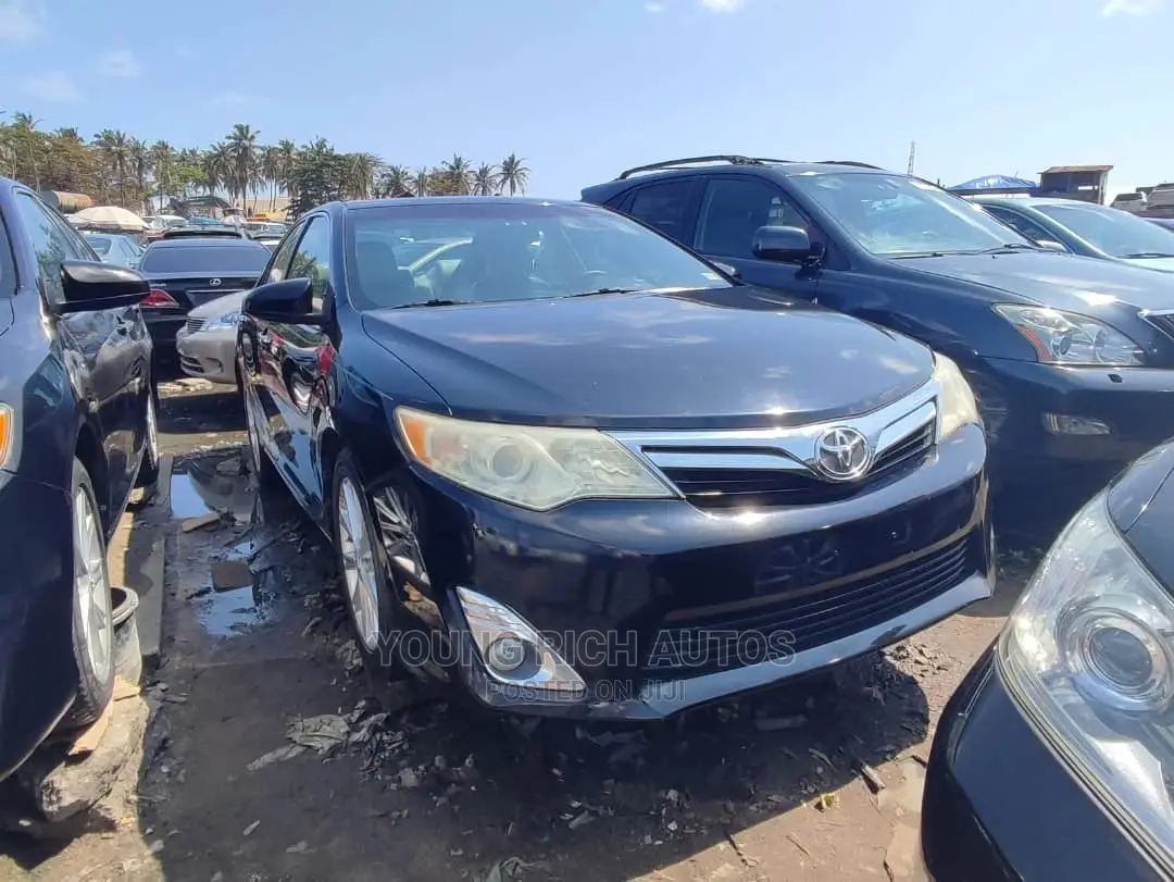 Toyota Camry 2012 Black