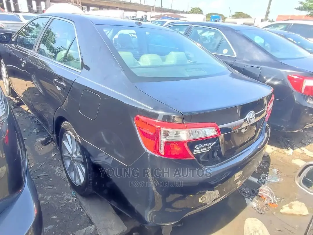 Toyota Camry 2012 Black