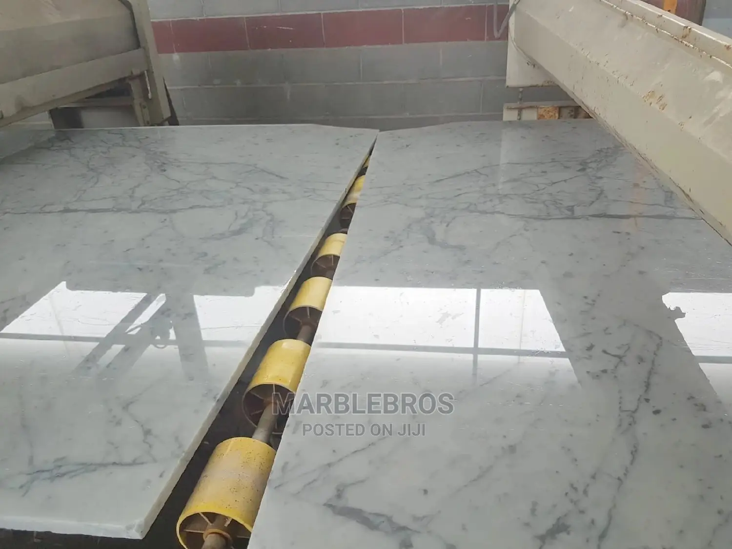 Italian White Marble 30x60, 60x60, 90x90, 120x120.