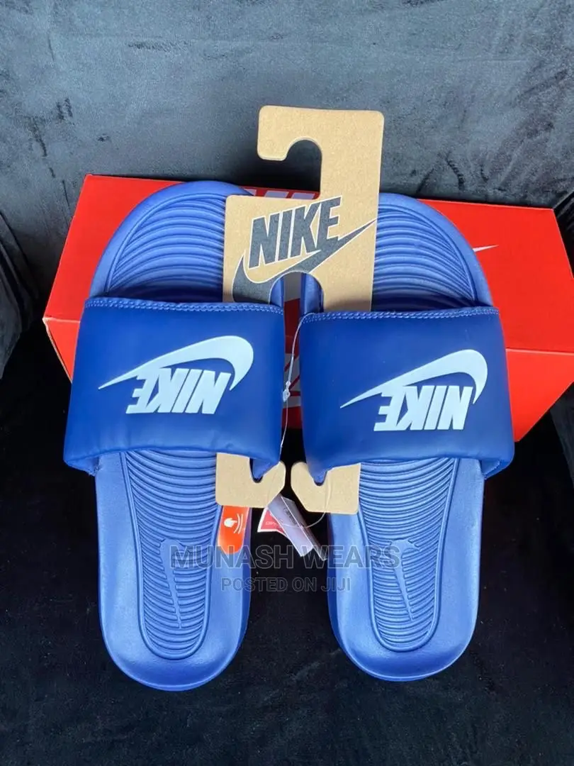 Nike Banessy Slide