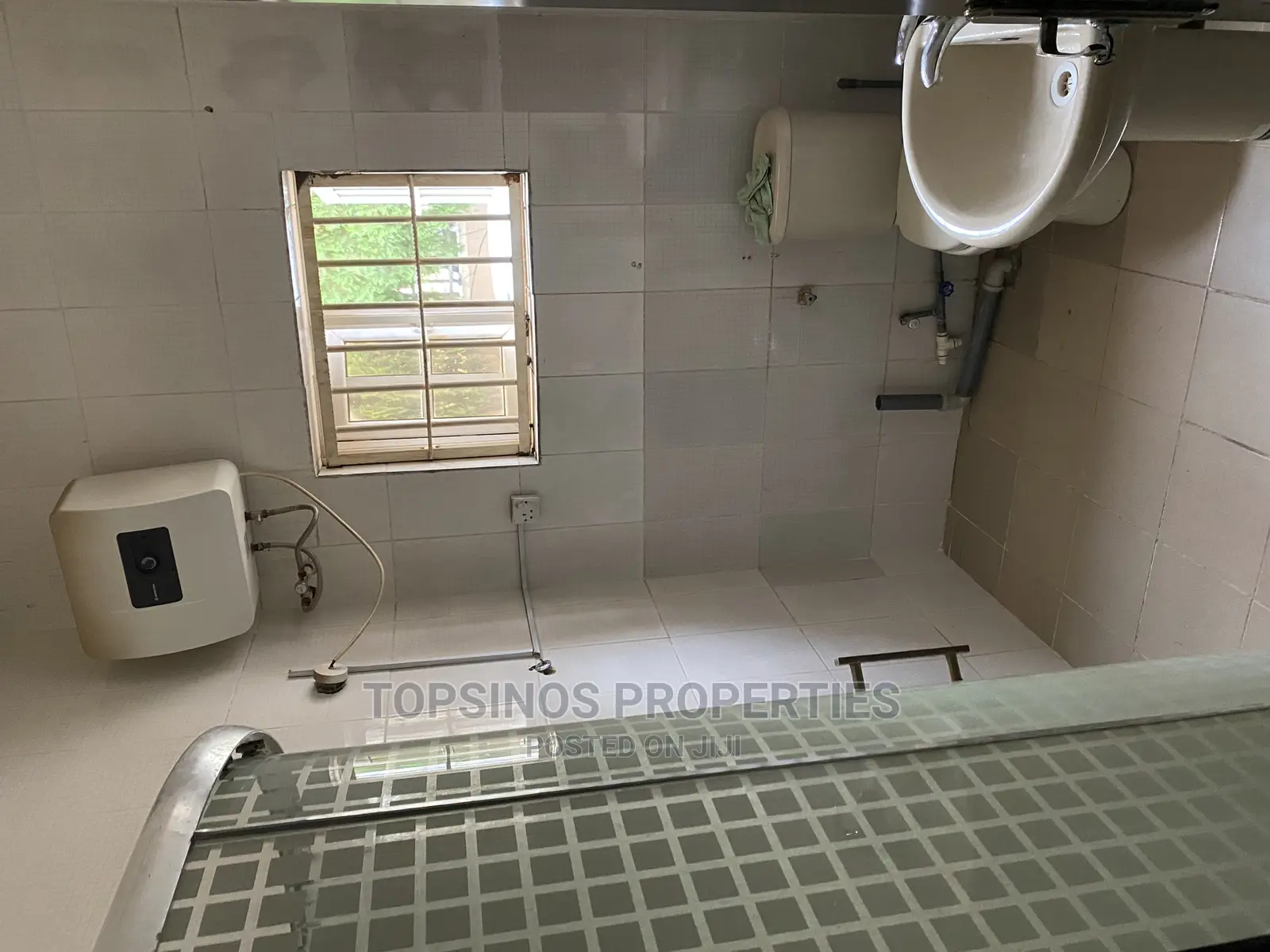 3bdrm Block of Flats in Dawaki for rent