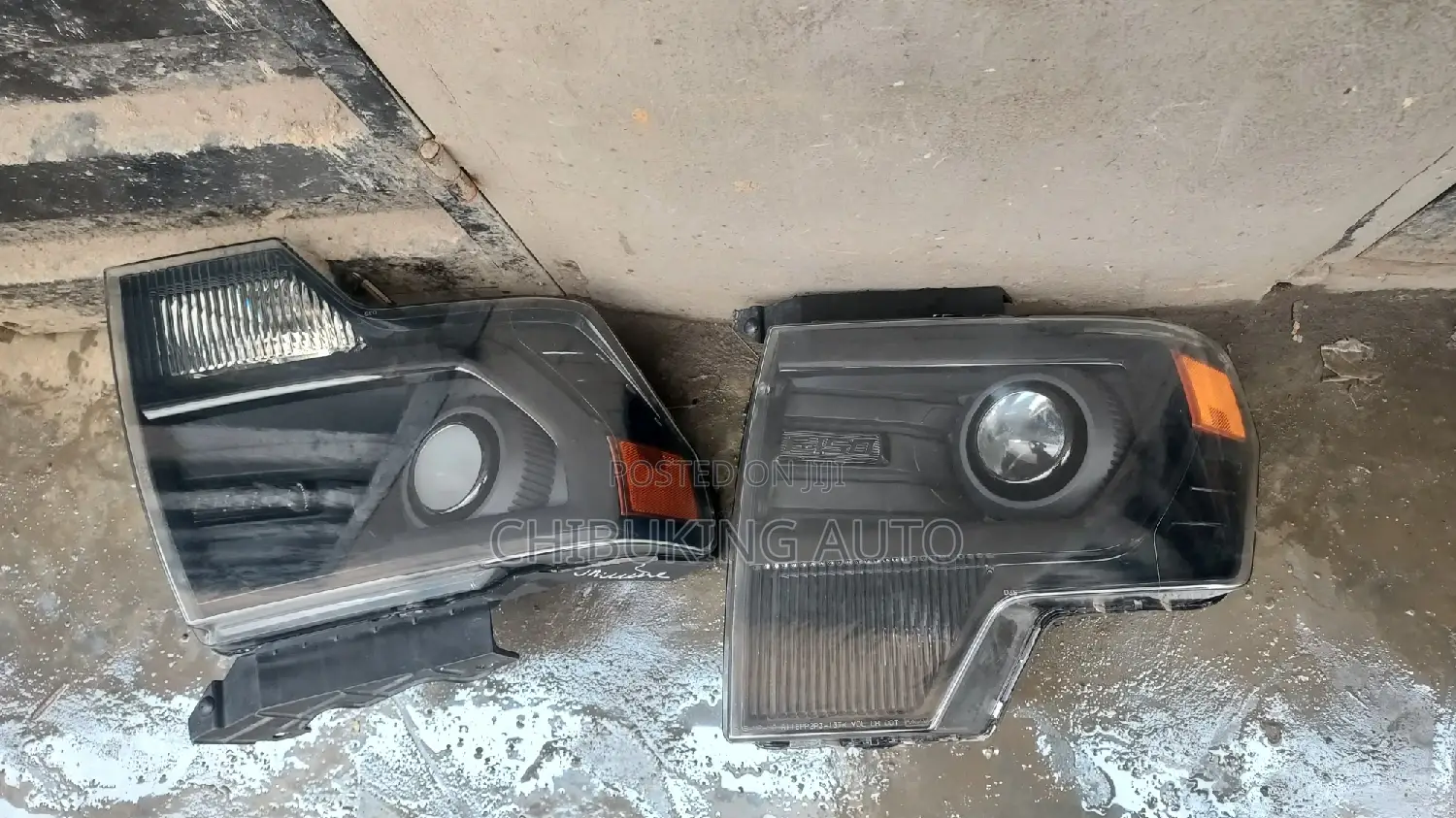 Headlamp and Grill Ford F150 2012