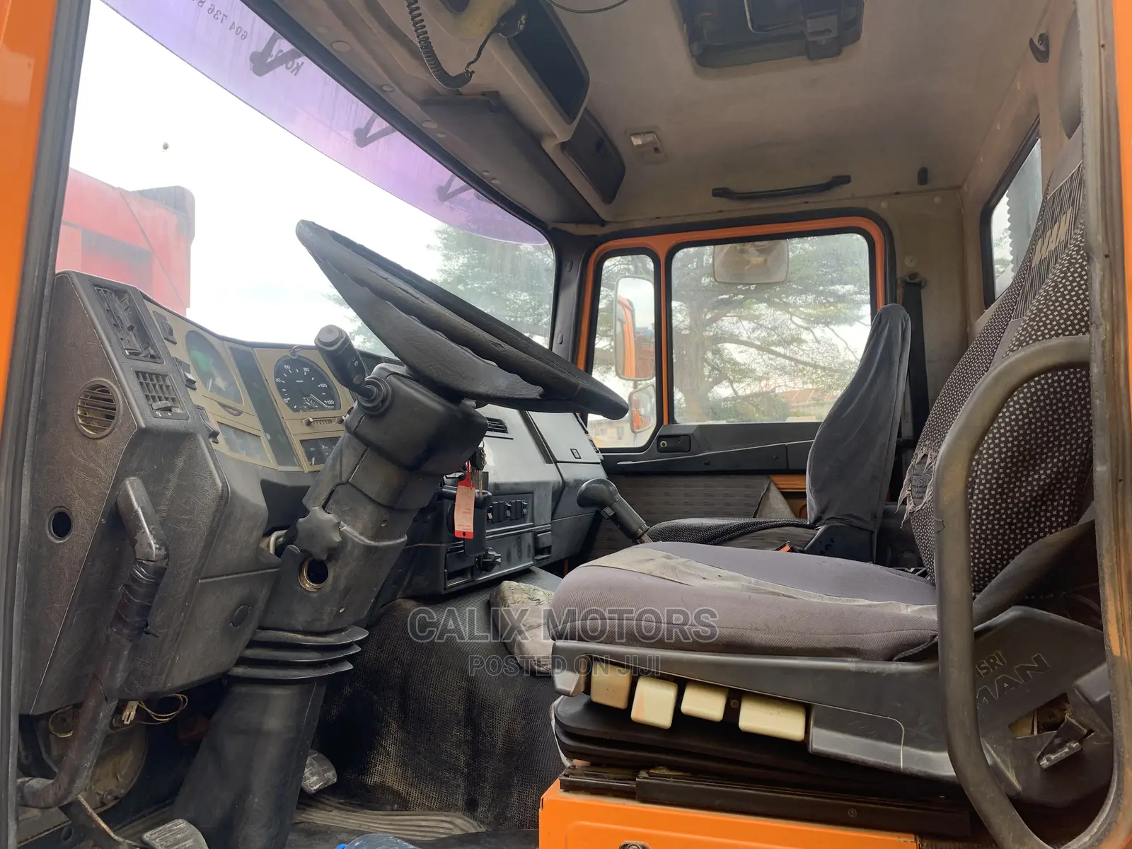 Foreign Used 10 Tyres Man-Diesel Truck With Tipper.