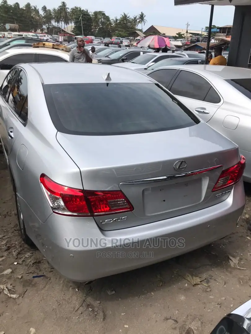 Lexus ES 350 2010 Silver