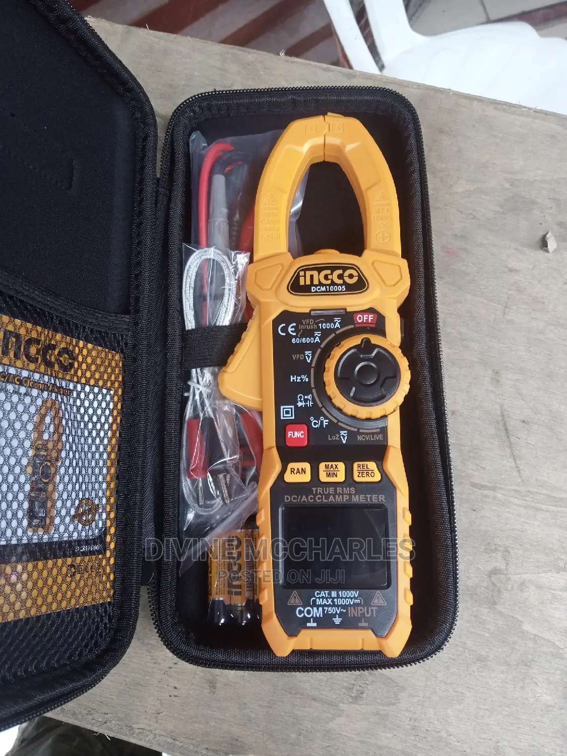 1000amp Ingco AC/DC Clamp Meter