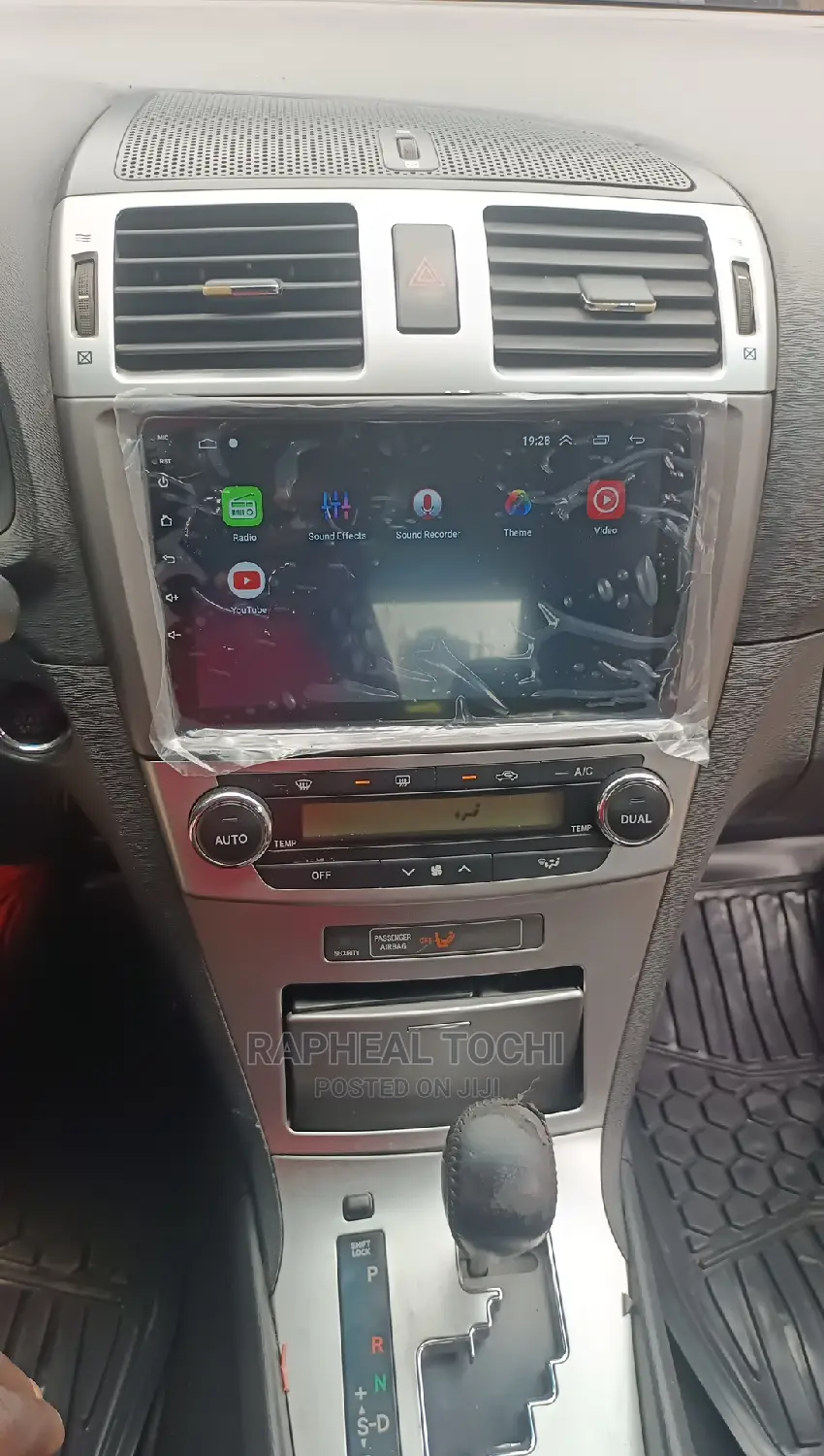 Toyota Avensis 2011 to 216