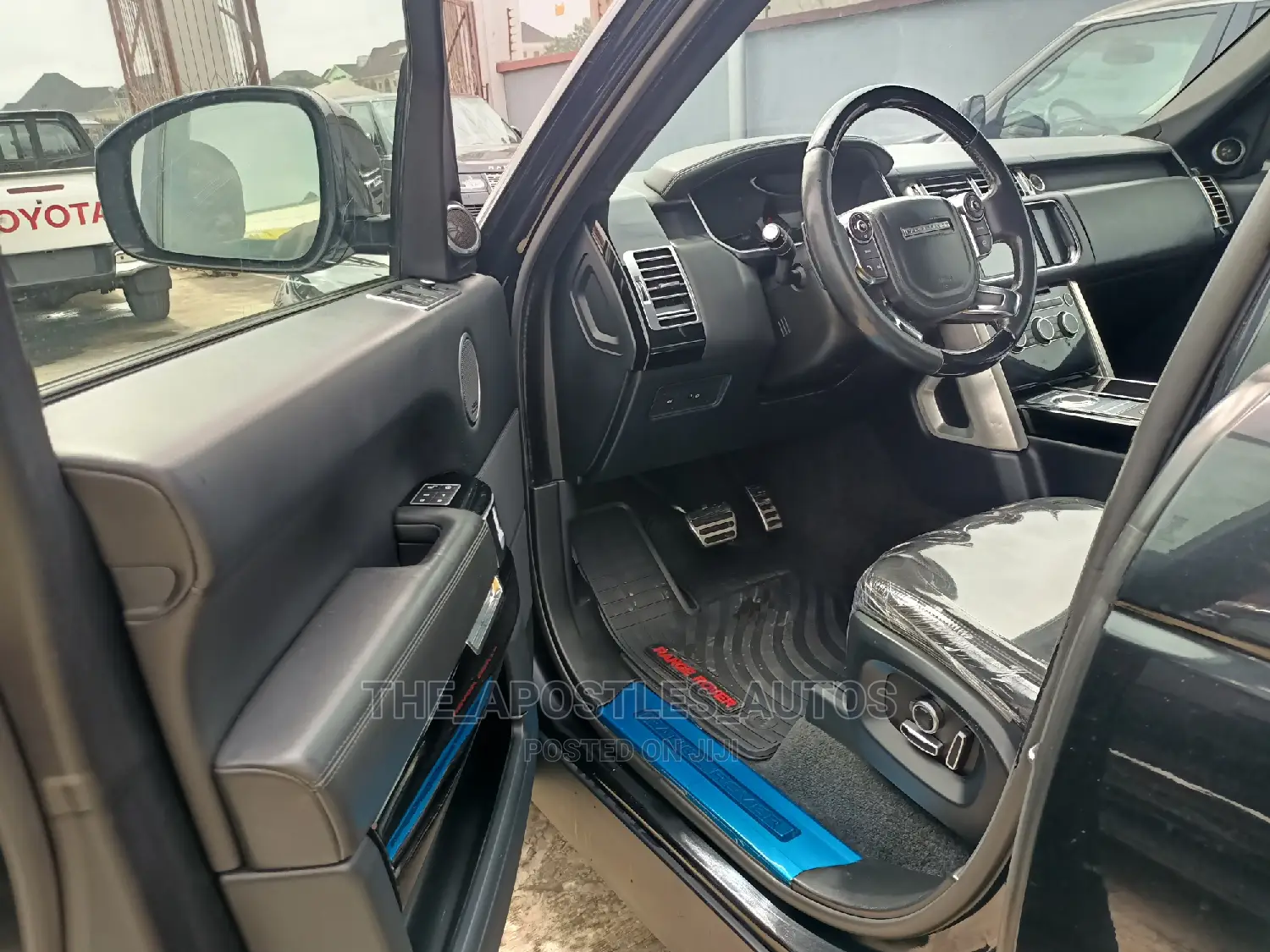 Land Rover Range Rover Vogue 2016 Black