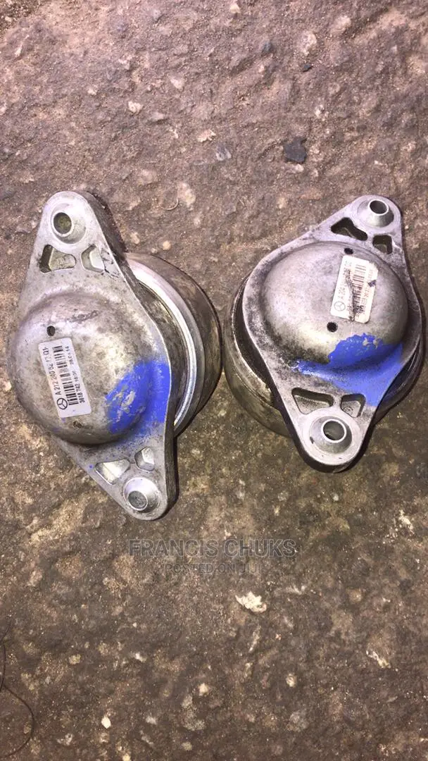 Engine Mounts Sit for Mercedes Benz C300, E350 GLK 4matic